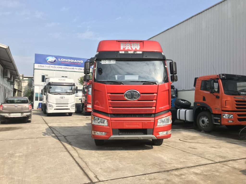 Xe Đầu Kéo Faw 375 J6P