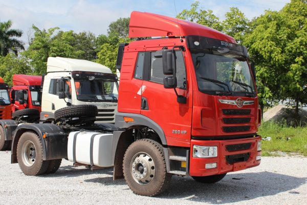 TMT Motors Hà Nội Xe Đầu Kéo Faw 1 Cầu 260 Hp