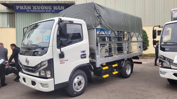 TMT Motors Hà Nội Xe Tải 2 Tấn 5 Tmt E250 Captain Mui Bạt