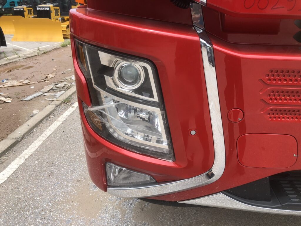 Xe Đầu Kéo Dongfeng X7 420 Hp