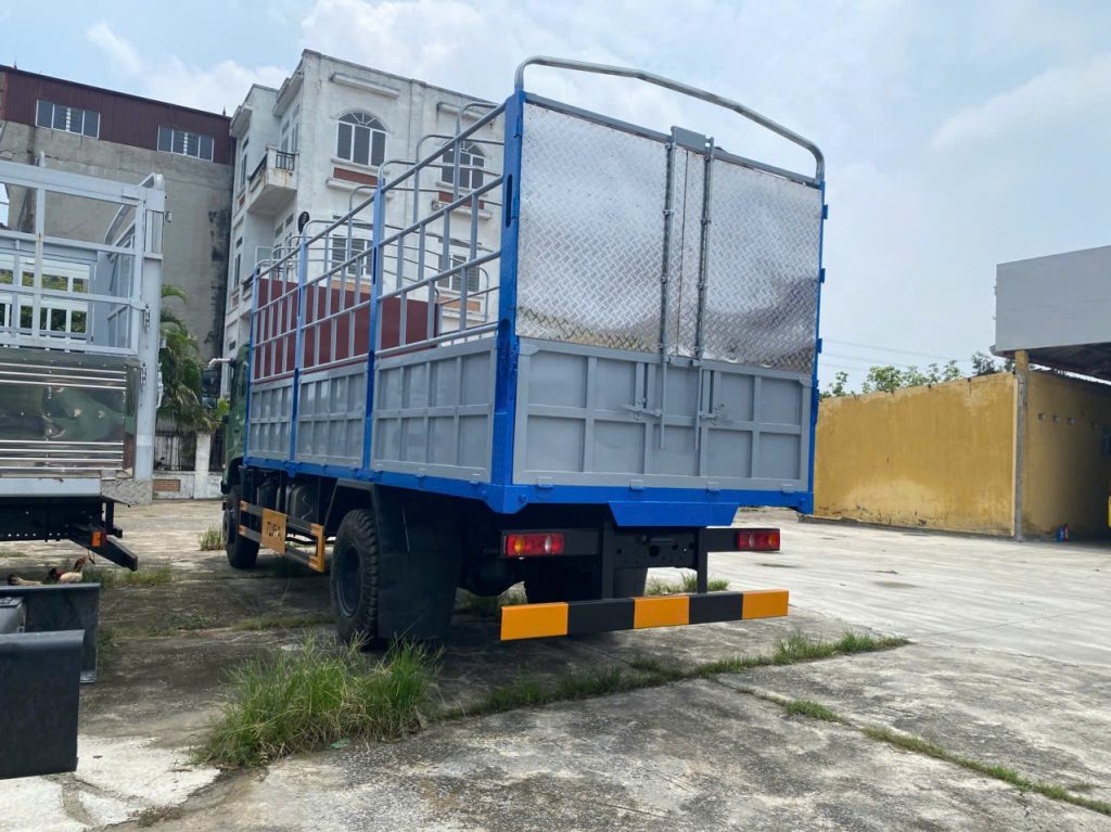 Xe Tải 2 Cầu Dongfeng 6 Máy Mới Nhất