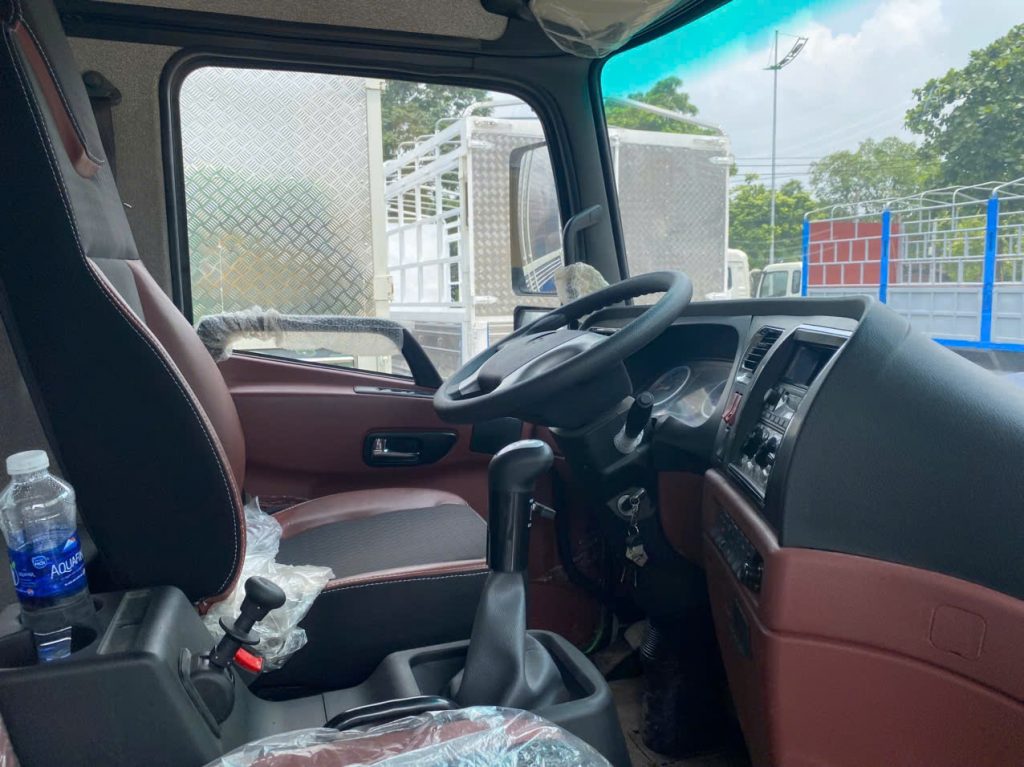Xe Tải 2 Cầu Dongfeng 6 Máy Mới Nhất
