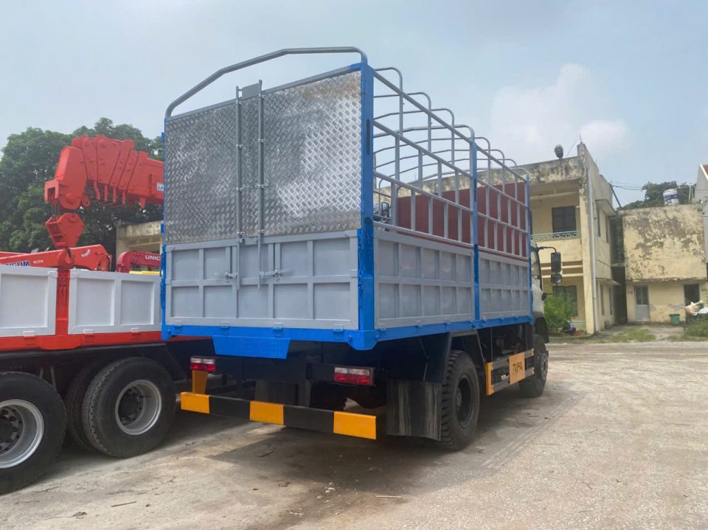 Xe Tải 2 Cầu Dongfeng 5m3 Thùng Cao 2m52