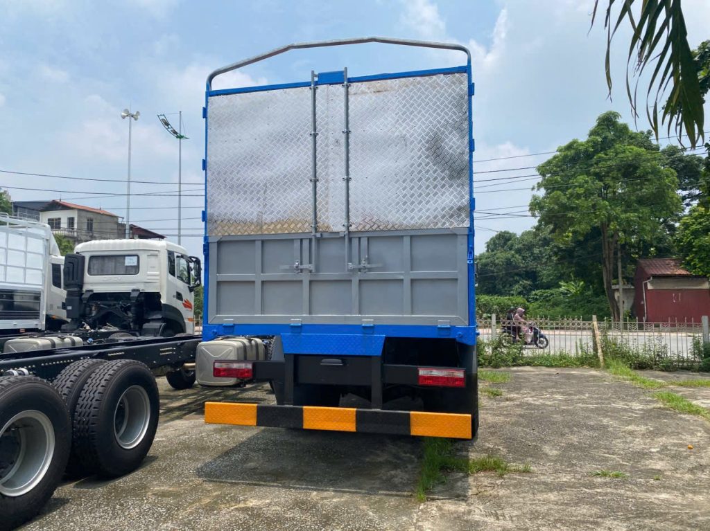 Xe Tải 2 Cầu 6m3 Dongfeng 7 Tấn Cao 2m52